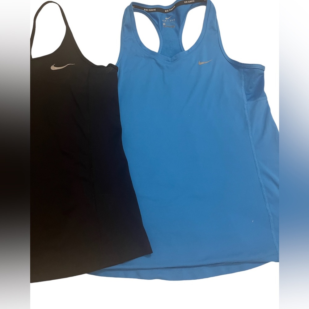 Set of 2 Nike tanks Dri-fit women’s Size Medium 1 blue 1 black